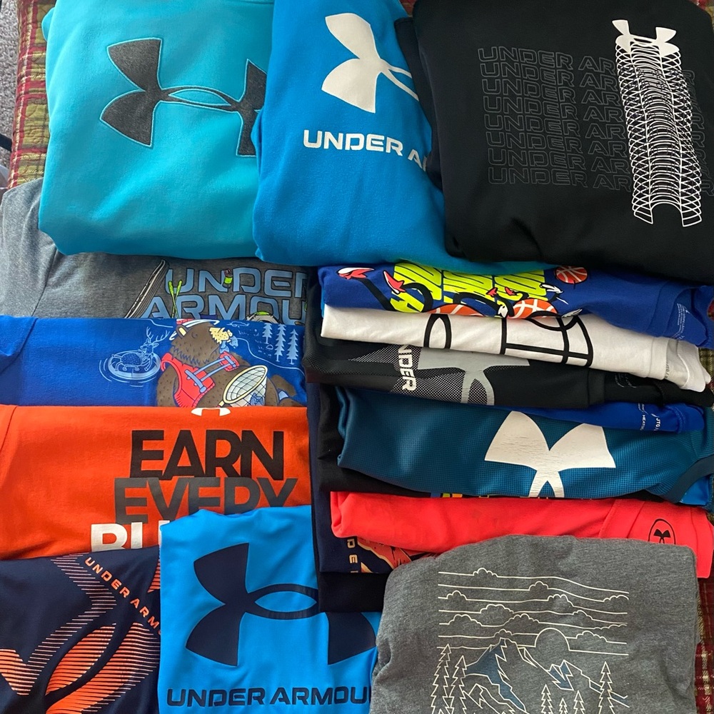 Boys XL Under Armour Bundle - tshirts & sweatshirts